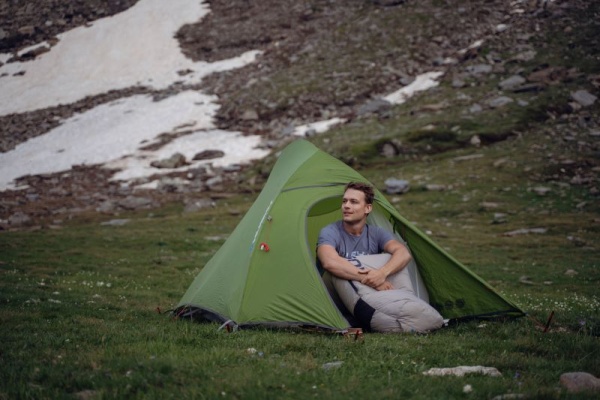 Péřový zimní spacák | Dopy