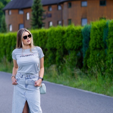 Simona 