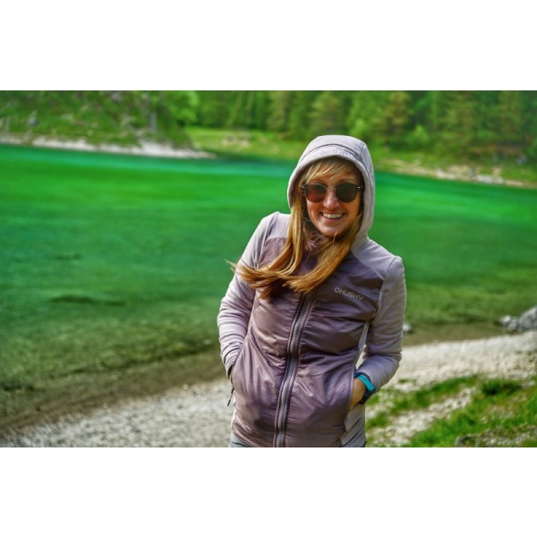 Women’s zip-up sweatshirt | Any L