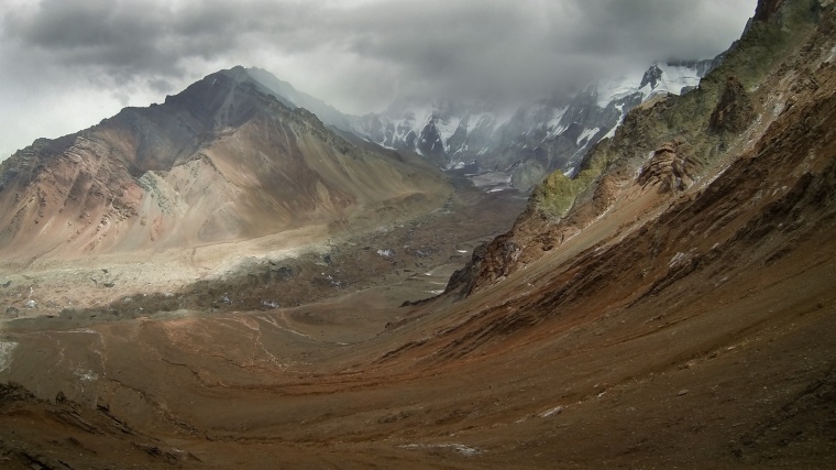 Expedice Aconcagua/ 9. část -  Nido de Condores 5400 m -> Confluencia 3400m