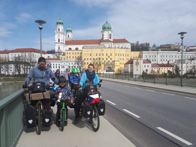 Berkovi-na-kolech-v-Passau