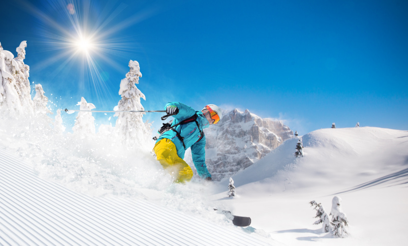 Jak vybrat lyžařskou bundu, aby hřála a nepromokla