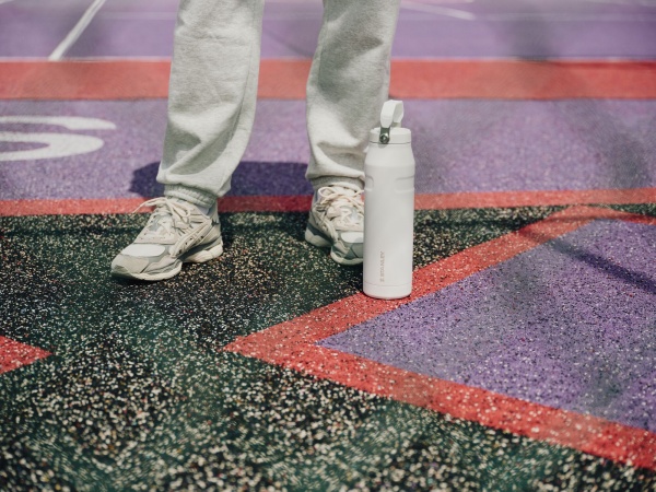 Outdoorová láhev | The IceFlow™ Bottle Flip Straw 2.0